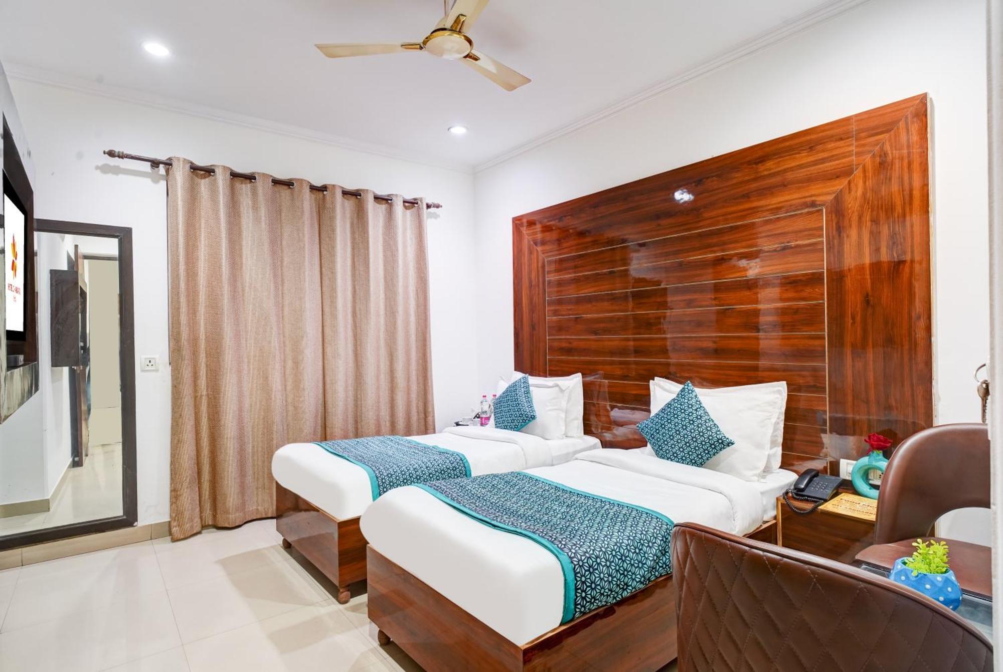Hotel Chanakya Inn New Delhi Exterior foto